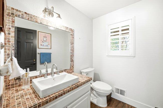 Detail Gallery Image 18 of 71 For 14634 Stonebridge Ct, Morgan Hill,  CA 95037 - 5 Beds | 3/1 Baths