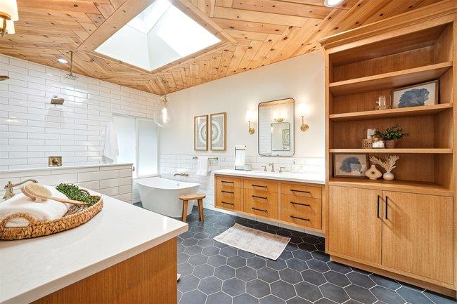 Detail Gallery Image 23 of 71 For 14634 Stonebridge Ct, Morgan Hill,  CA 95037 - 5 Beds | 3/1 Baths