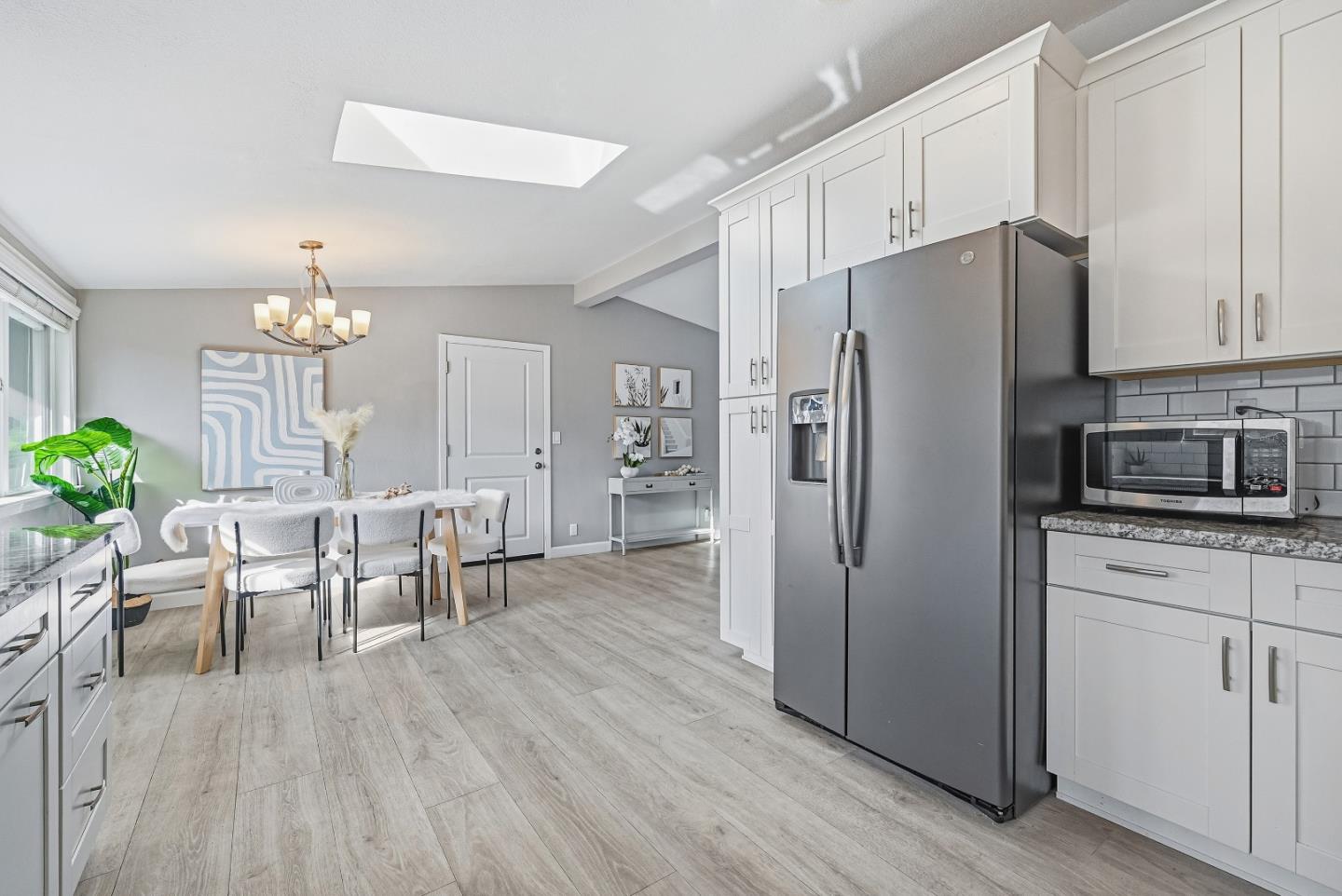 Detail Gallery Image 10 of 41 For 984 Fairwood, Sunnyvale,  CA 94089 - 3 Beds | 2 Baths