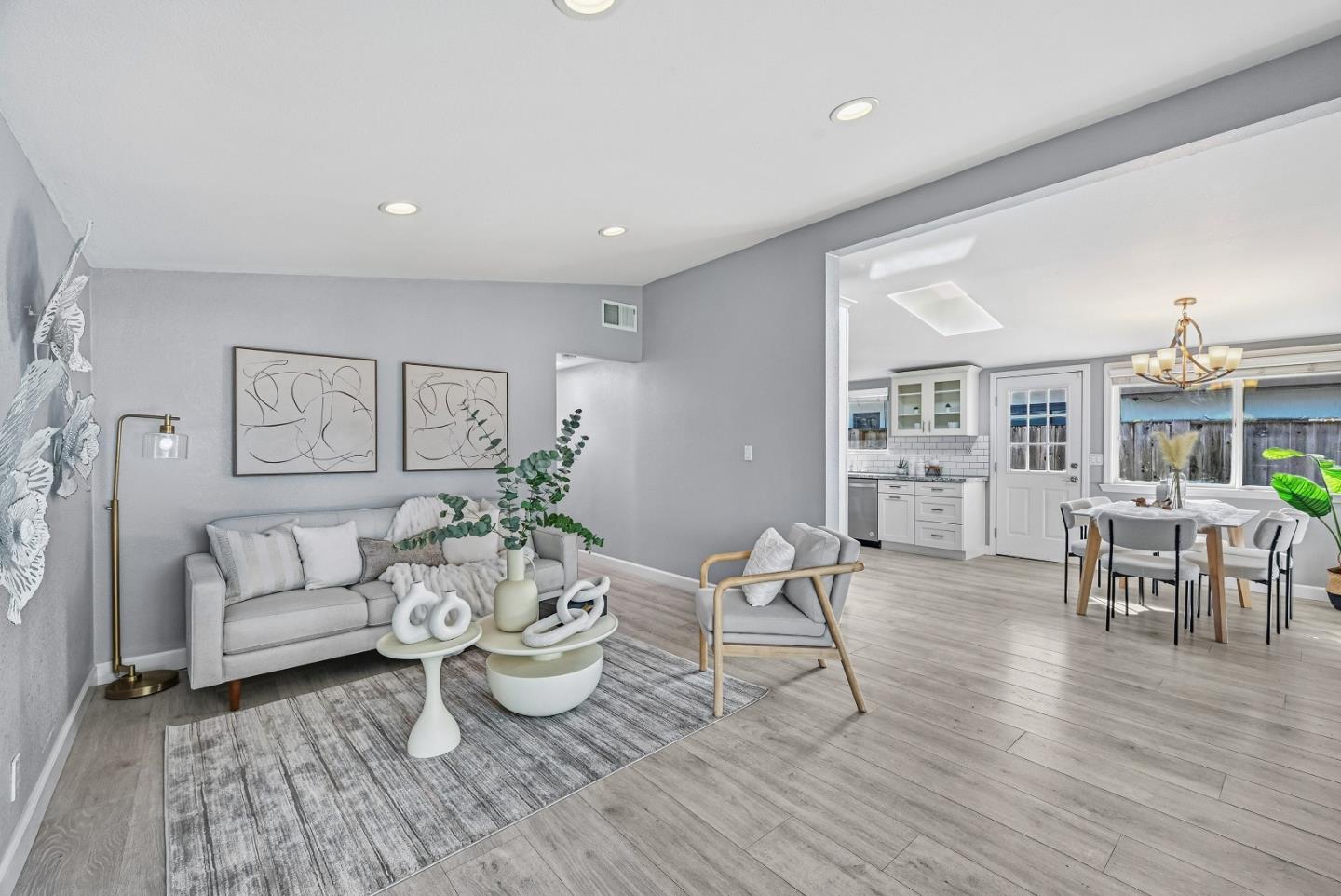 Detail Gallery Image 2 of 41 For 984 Fairwood, Sunnyvale,  CA 94089 - 3 Beds | 2 Baths