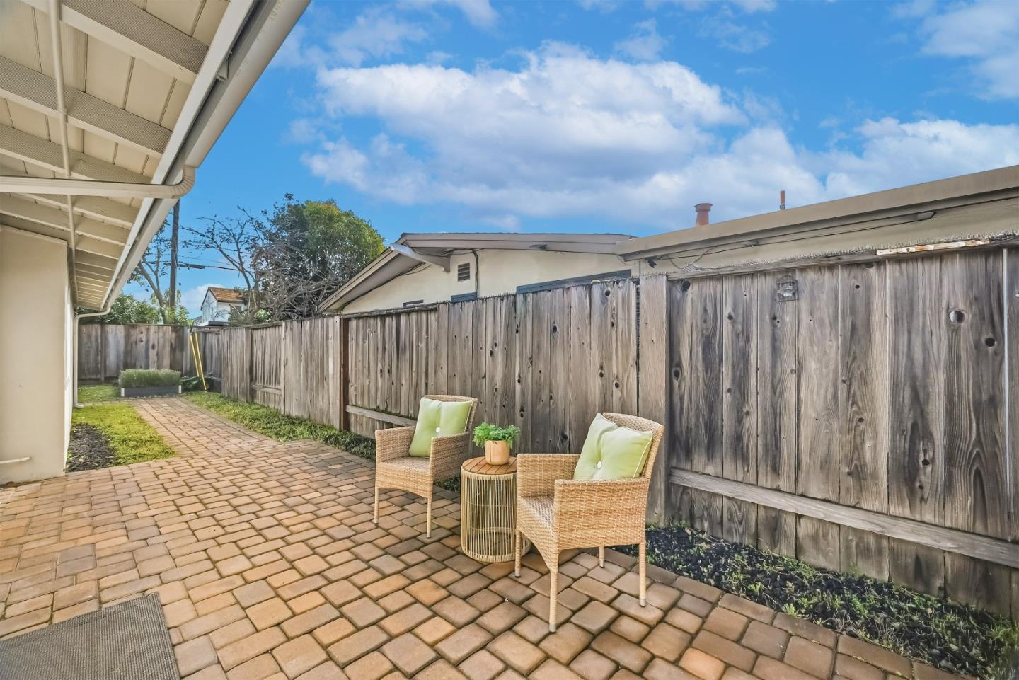 Detail Gallery Image 26 of 41 For 984 Fairwood, Sunnyvale,  CA 94089 - 3 Beds | 2 Baths