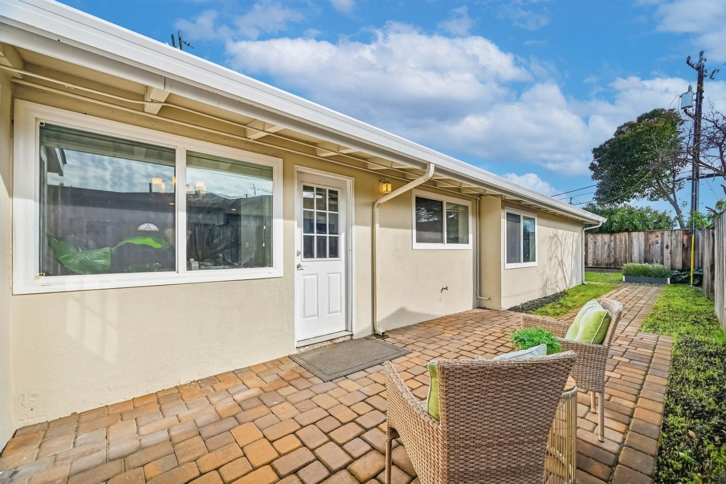 Detail Gallery Image 27 of 41 For 984 Fairwood, Sunnyvale,  CA 94089 - 3 Beds | 2 Baths