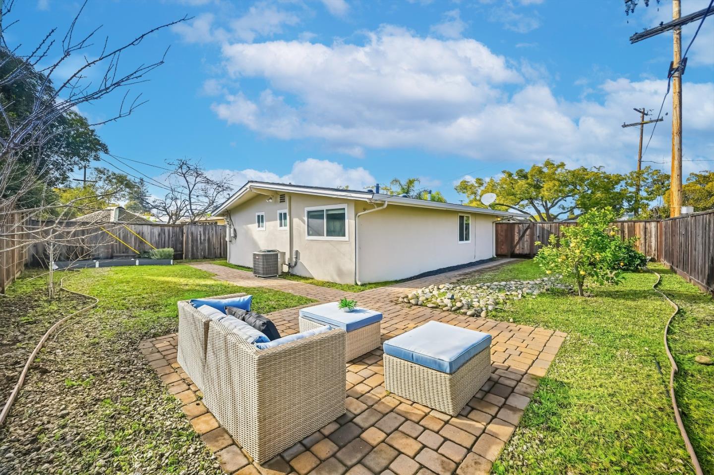 Detail Gallery Image 31 of 41 For 984 Fairwood, Sunnyvale,  CA 94089 - 3 Beds | 2 Baths