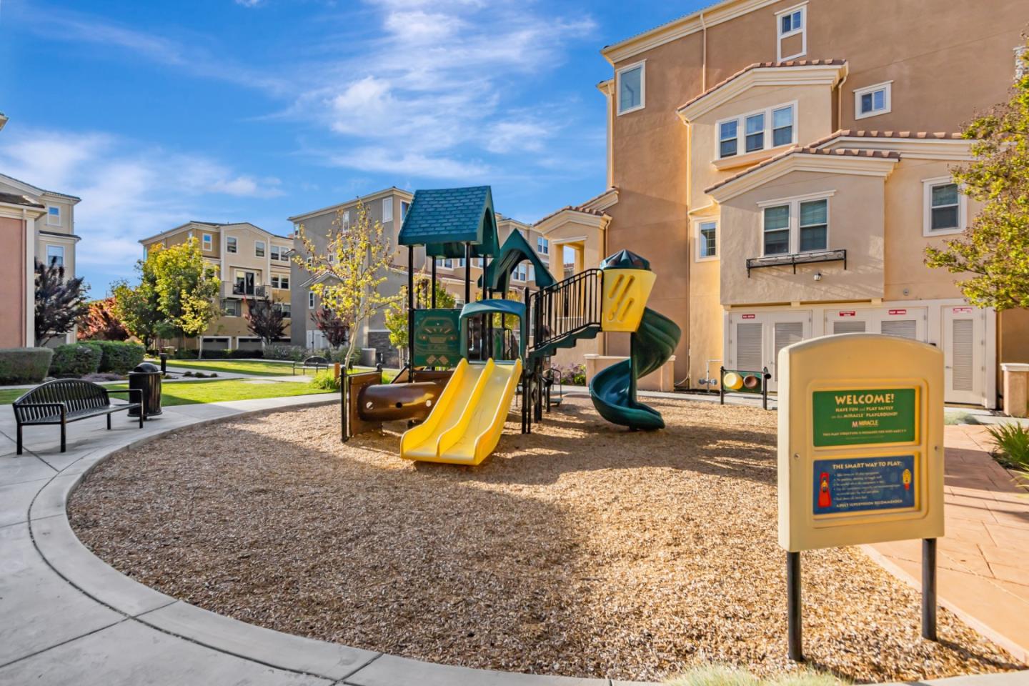 Detail Gallery Image 14 of 19 For 1855 Trento Loop, Milpitas,  CA 95035 - 3 Beds | 2/1 Baths