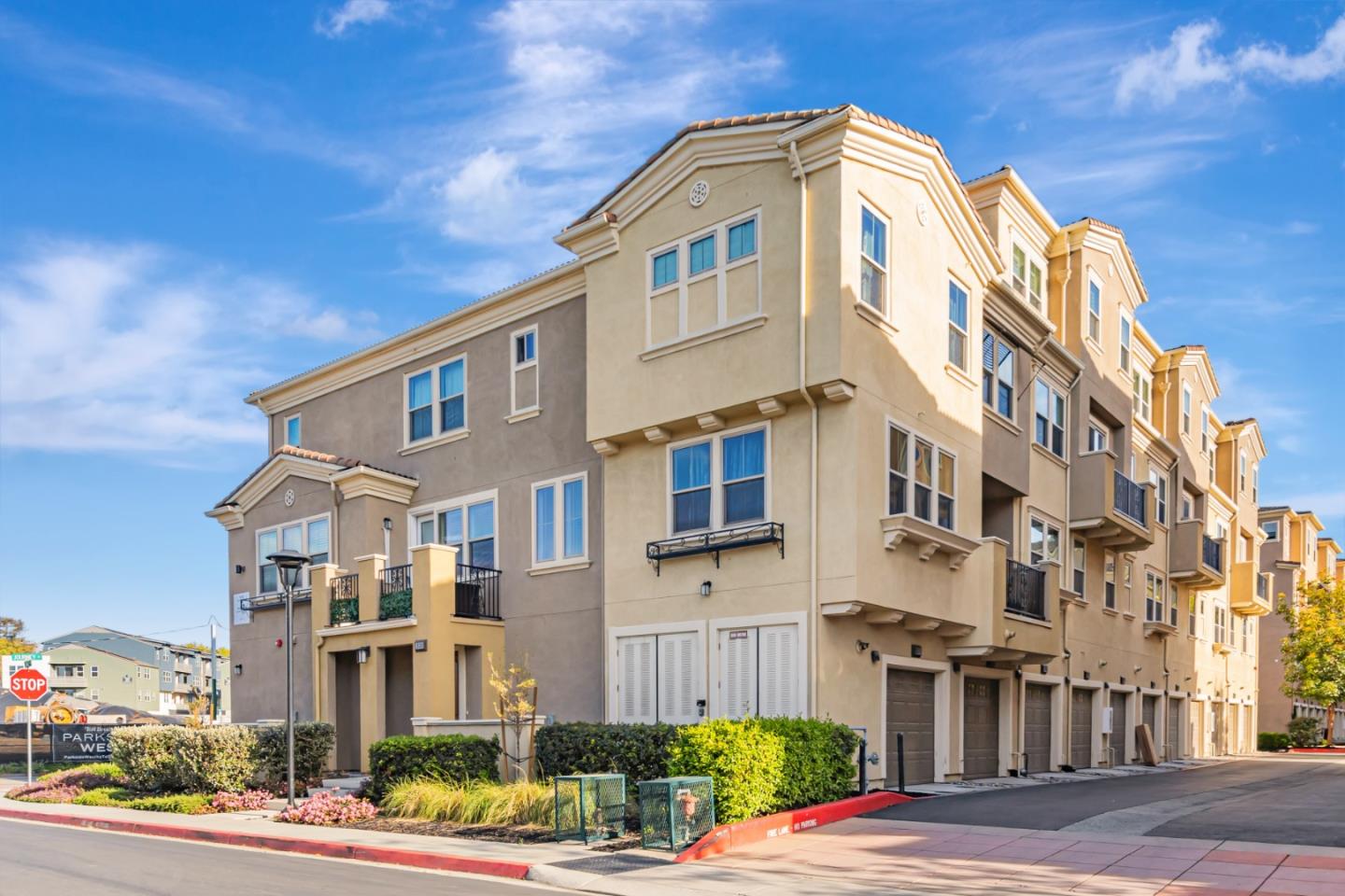 Detail Gallery Image 16 of 19 For 1855 Trento Loop, Milpitas,  CA 95035 - 3 Beds | 2/1 Baths