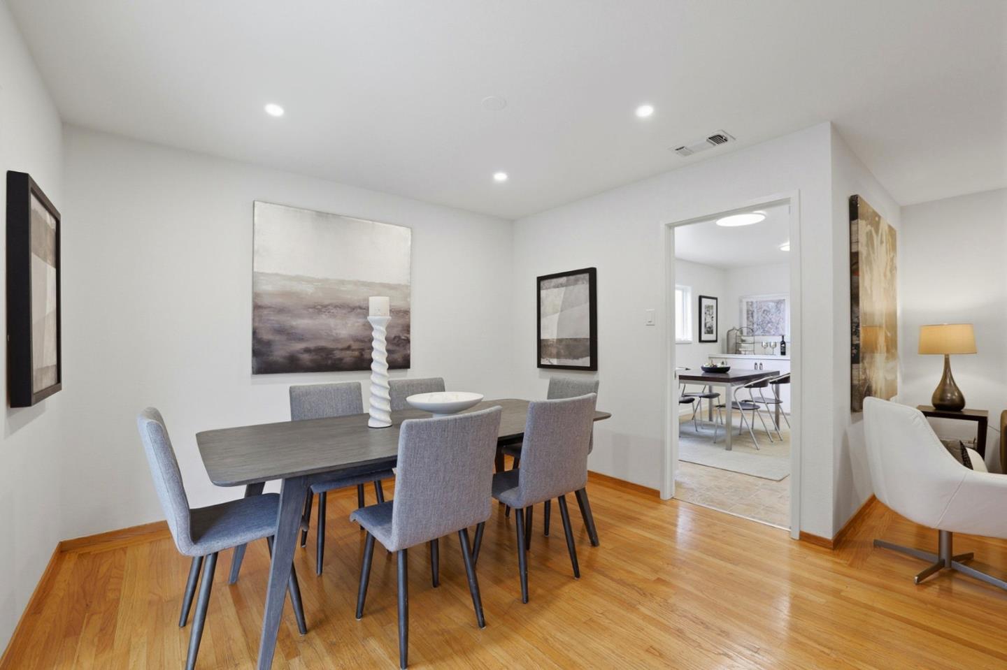 Detail Gallery Image 10 of 32 For 1714 Cherrytree Ln, Mountain View,  CA 94040 - 3 Beds | 2 Baths