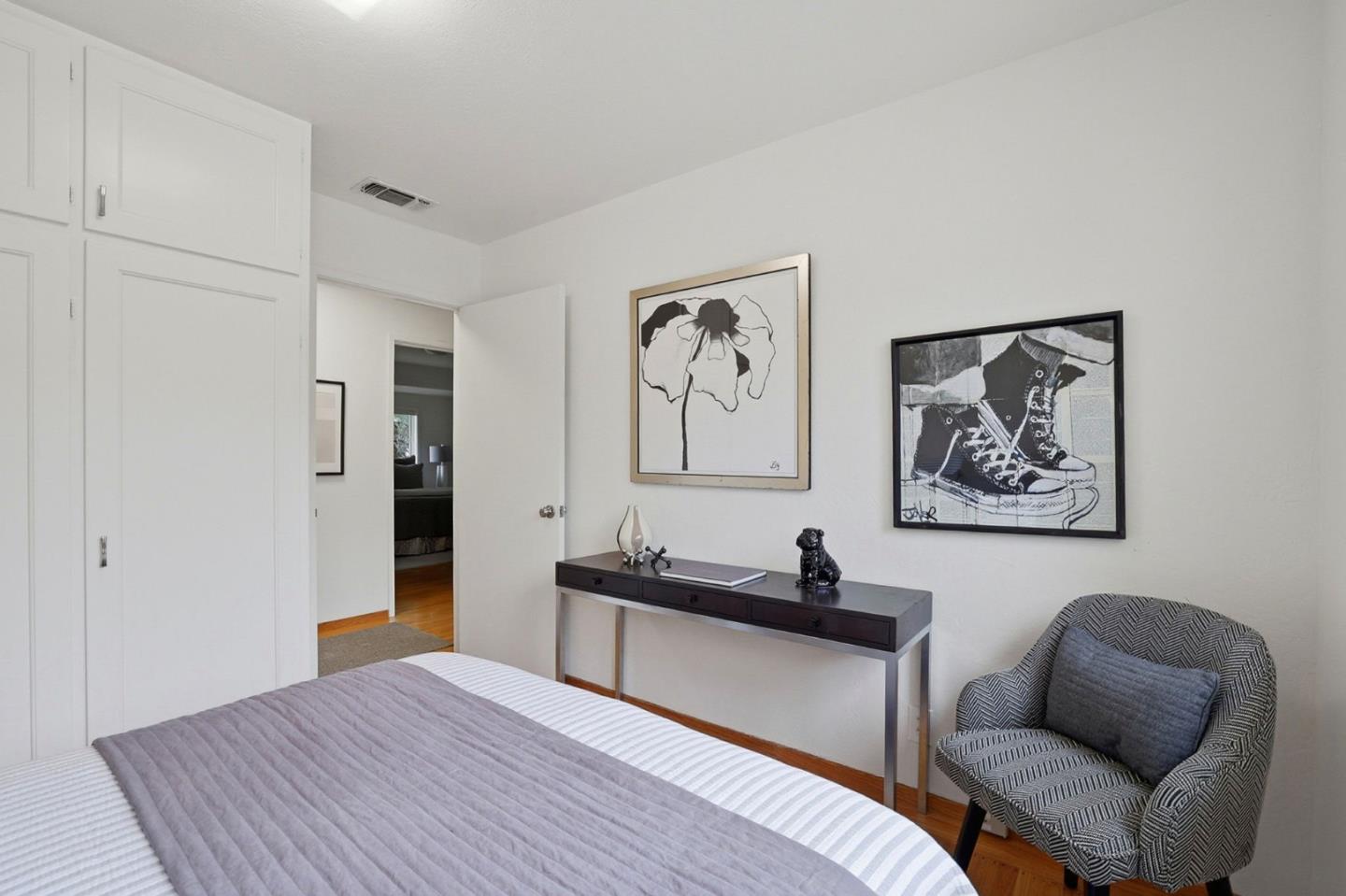 Detail Gallery Image 19 of 32 For 1714 Cherrytree Ln, Mountain View,  CA 94040 - 3 Beds | 2 Baths