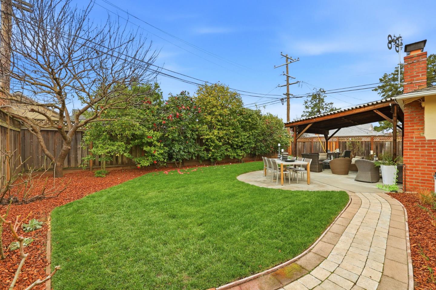 Detail Gallery Image 31 of 32 For 1714 Cherrytree Ln, Mountain View,  CA 94040 - 3 Beds | 2 Baths