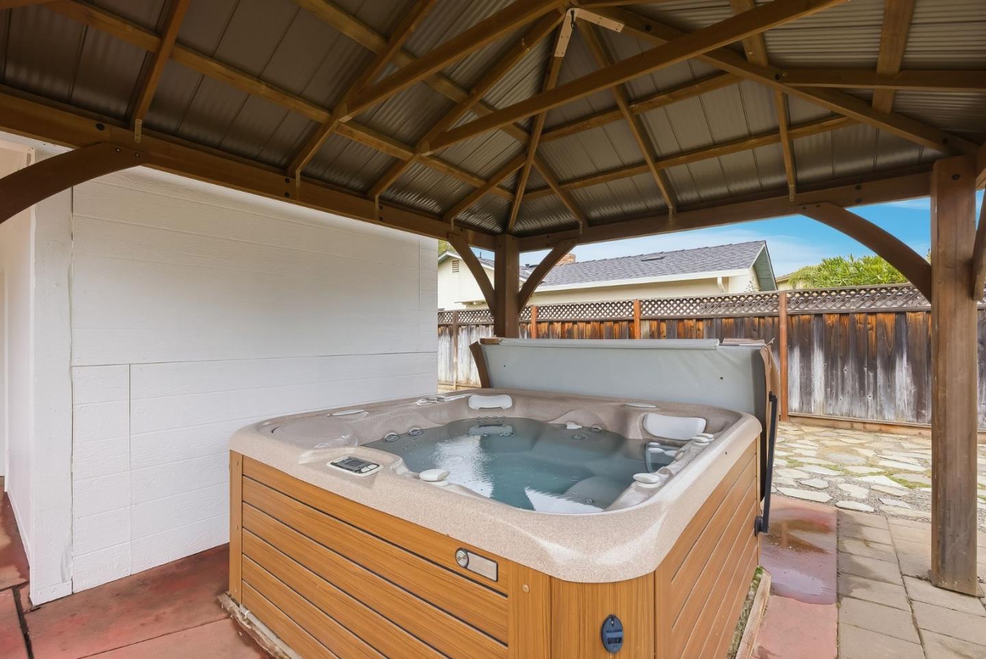 Detail Gallery Image 37 of 54 For 2025 Yorkshire Way, Mountain View,  CA 94040 - 3 Beds | 1 Baths