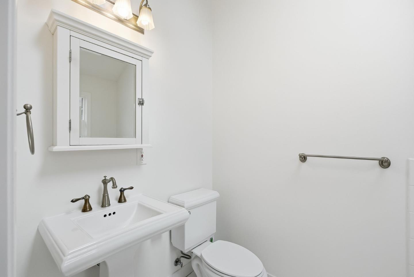Detail Gallery Image 51 of 54 For 2025 Yorkshire Way, Mountain View,  CA 94040 - 3 Beds | 1 Baths