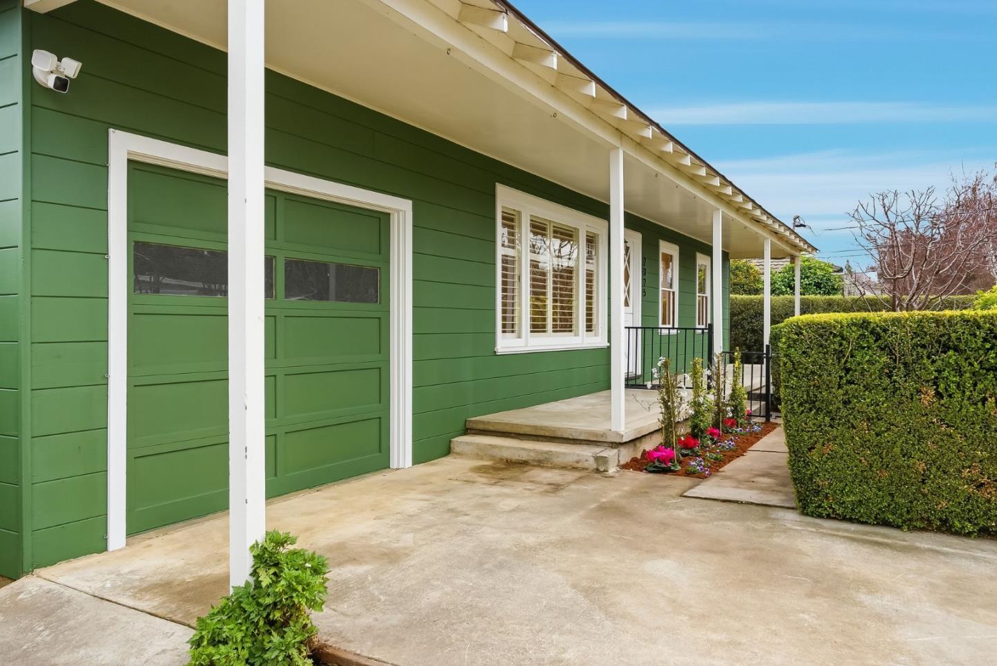 Detail Gallery Image 53 of 54 For 2025 Yorkshire Way, Mountain View,  CA 94040 - 3 Beds | 1 Baths