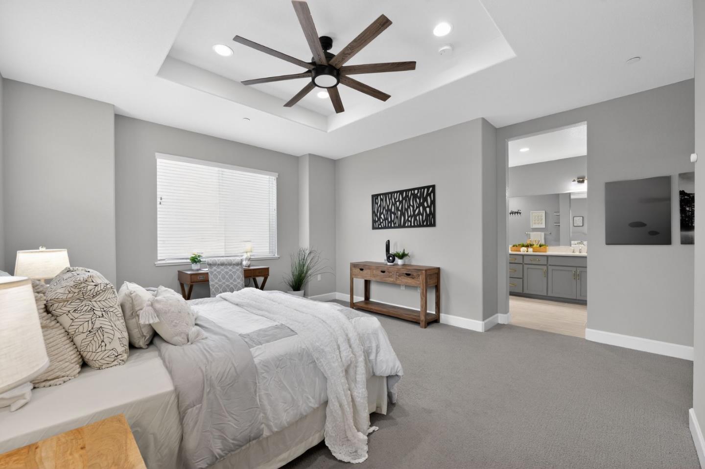 Detail Gallery Image 19 of 33 For 3142 Cortina Dr, Pittsburg,  CA 94565 - 5 Beds | 4 Baths