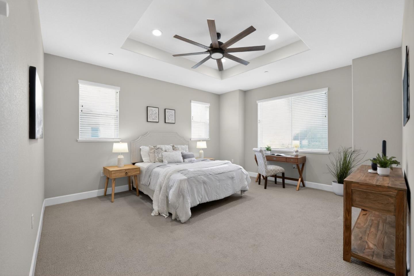 Detail Gallery Image 21 of 33 For 3142 Cortina Dr, Pittsburg,  CA 94565 - 5 Beds | 4 Baths