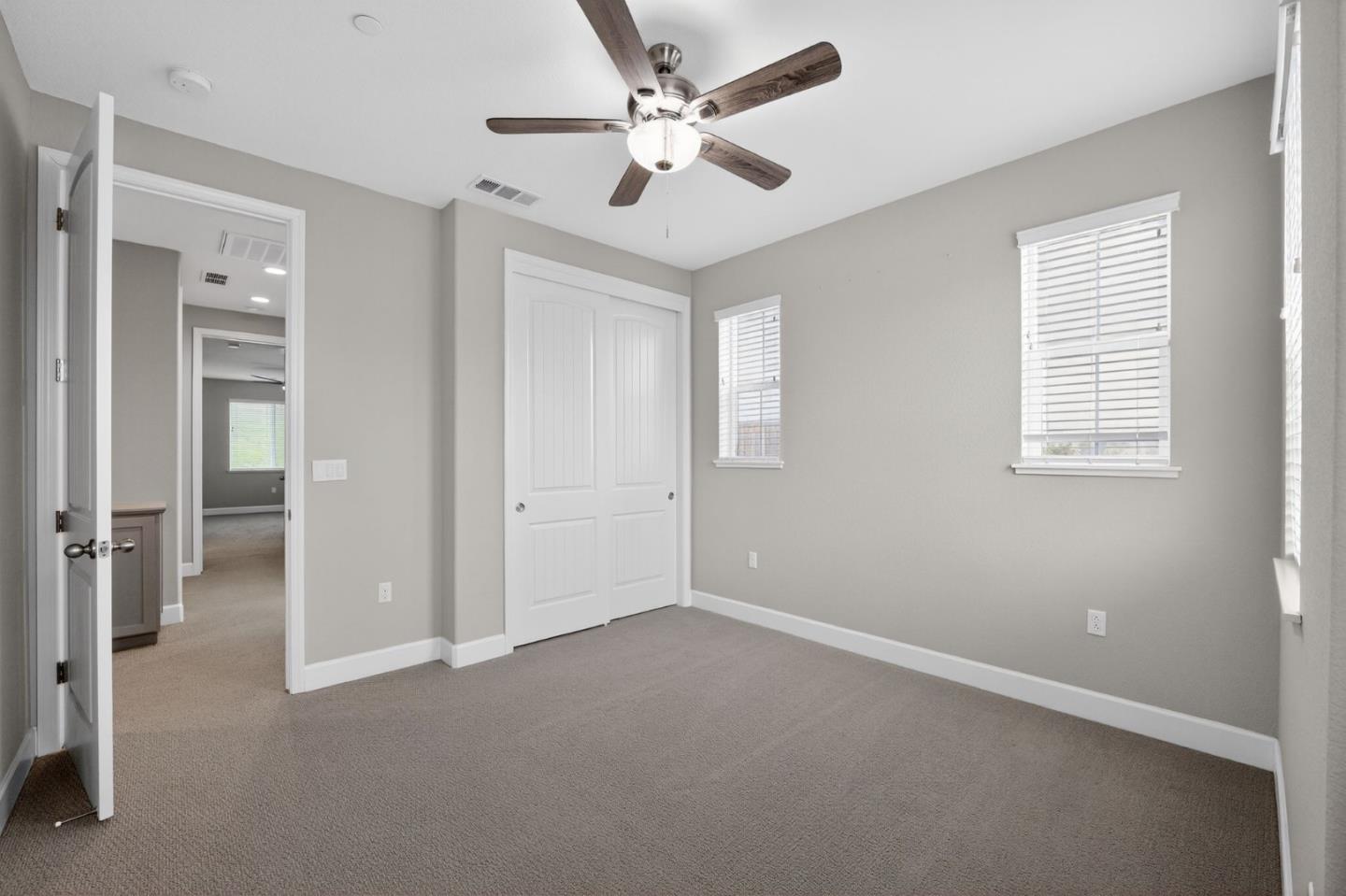 Detail Gallery Image 22 of 33 For 3142 Cortina Dr, Pittsburg,  CA 94565 - 5 Beds | 4 Baths