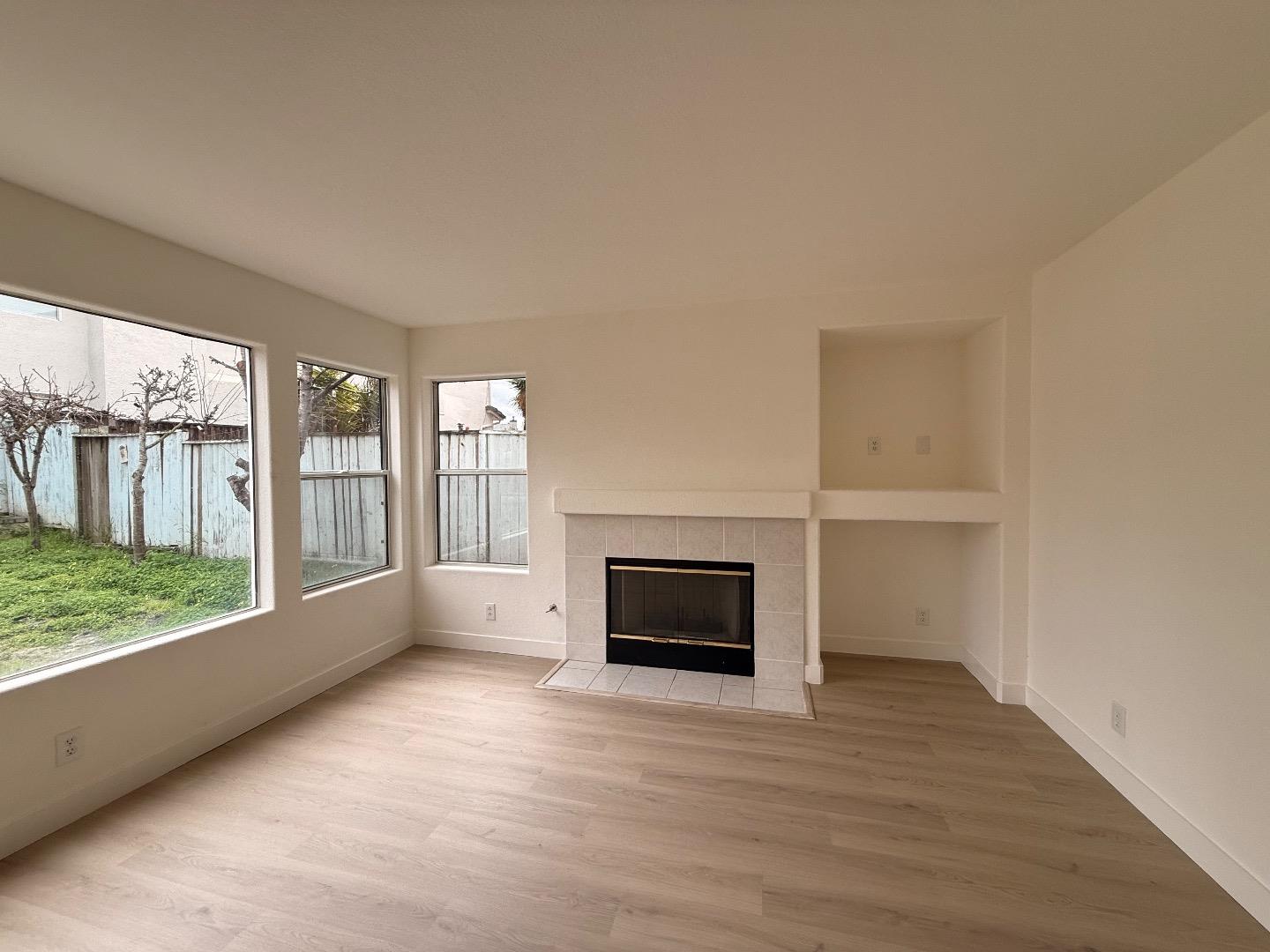 Detail Gallery Image 12 of 38 For 1544 Saguaro Dr, Salinas,  CA 93905 - 4 Beds | 2/1 Baths