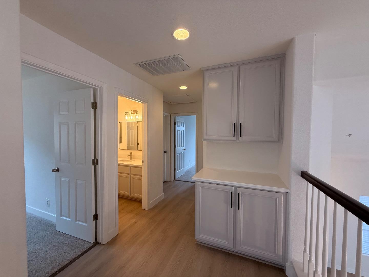 Detail Gallery Image 20 of 38 For 1544 Saguaro Dr, Salinas,  CA 93905 - 4 Beds | 2/1 Baths