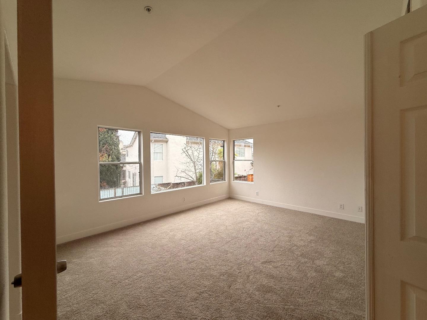 Detail Gallery Image 22 of 38 For 1544 Saguaro Dr, Salinas,  CA 93905 - 4 Beds | 2/1 Baths