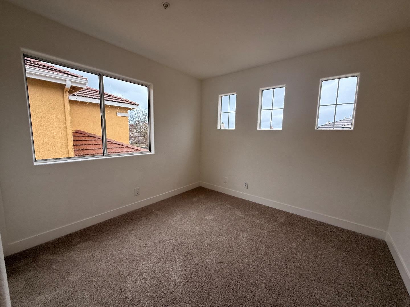 Detail Gallery Image 28 of 38 For 1544 Saguaro Dr, Salinas,  CA 93905 - 4 Beds | 2/1 Baths