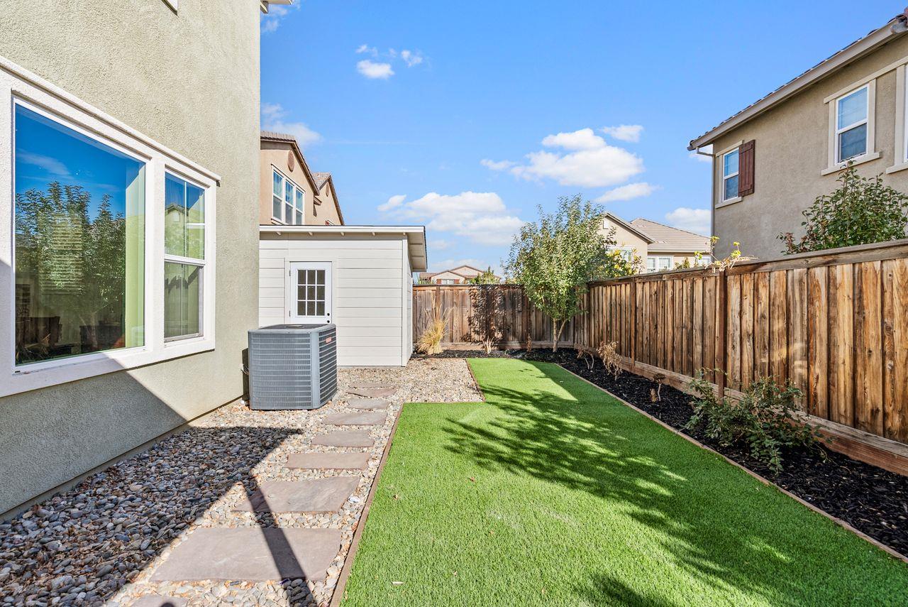 Detail Gallery Image 47 of 50 For 1070 S Atwood Ct, Mountain House,  CA 95391 - 5 Beds | 4/1 Baths