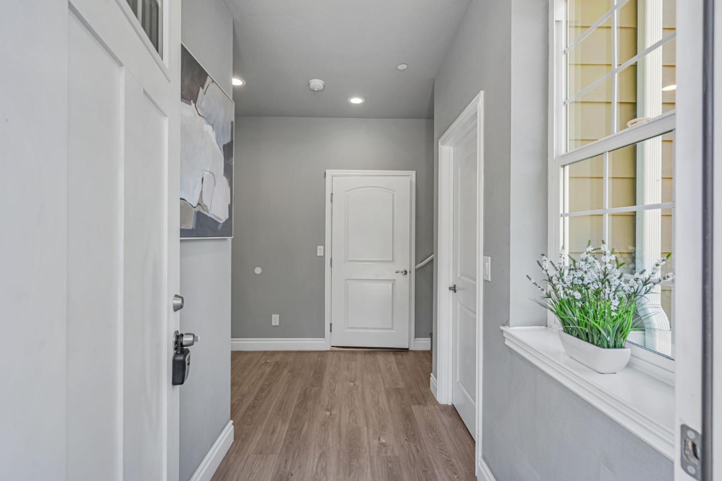 Detail Gallery Image 3 of 17 For 807 Maybeck Place, Hayward,  CA 94544 - 4 Beds | 4 Baths