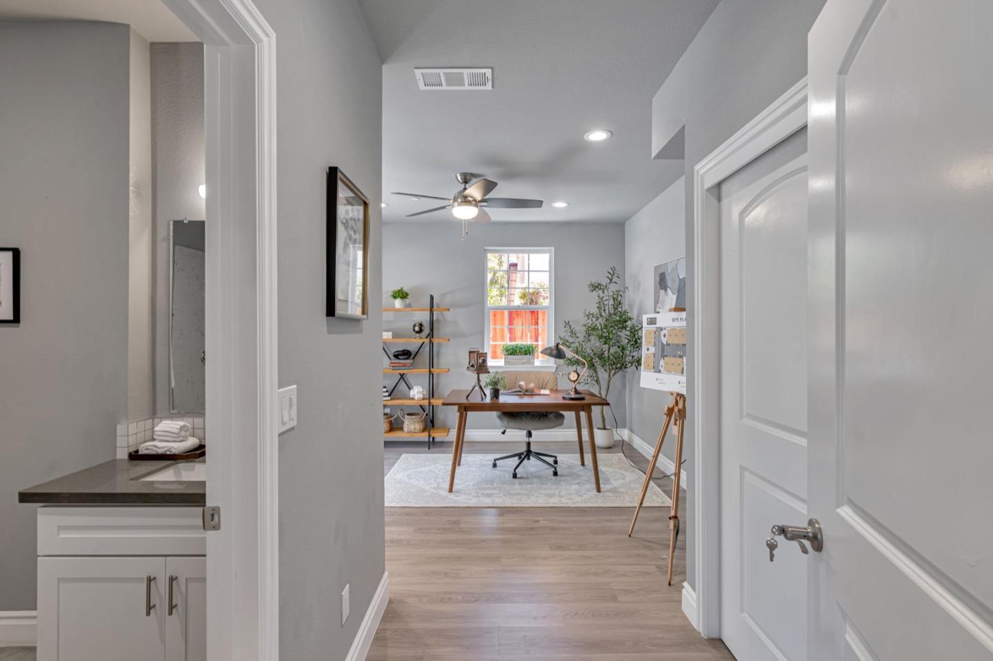 Detail Gallery Image 12 of 27 For 802 Maybeck Pl, Hayward,  CA 94544 - 4 Beds | 4 Baths