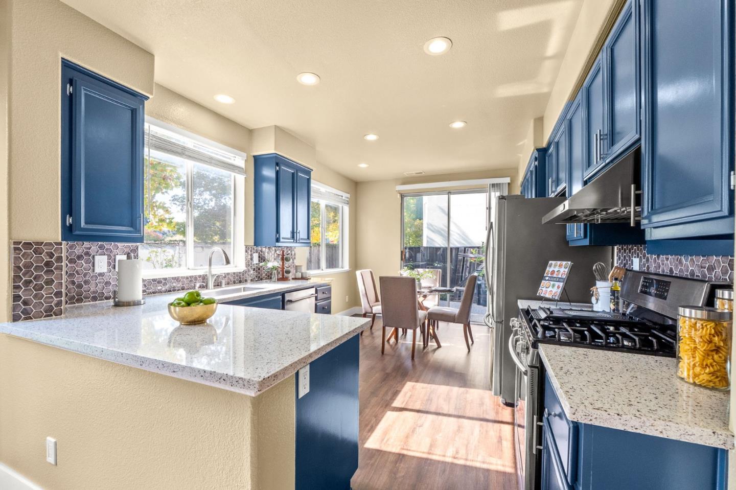 Detail Gallery Image 11 of 37 For 440 Skipstone Ct, San Jose,  CA 95136 - 3 Beds | 2/1 Baths