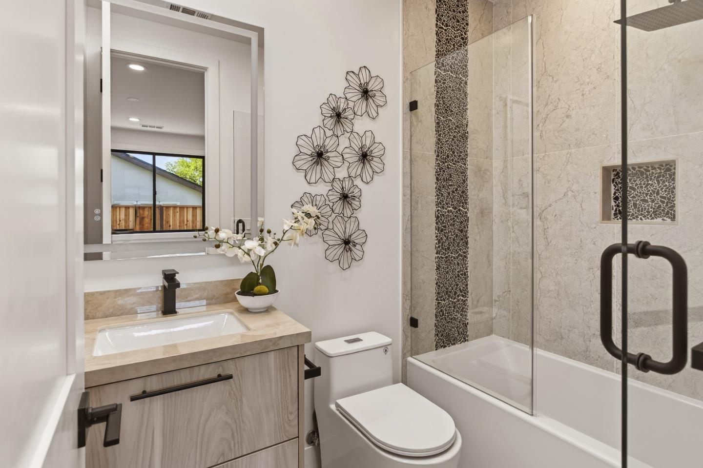 Detail Gallery Image 26 of 38 For 18645 Paseo Lado, Saratoga,  CA 95070 - 5 Beds | 4/1 Baths