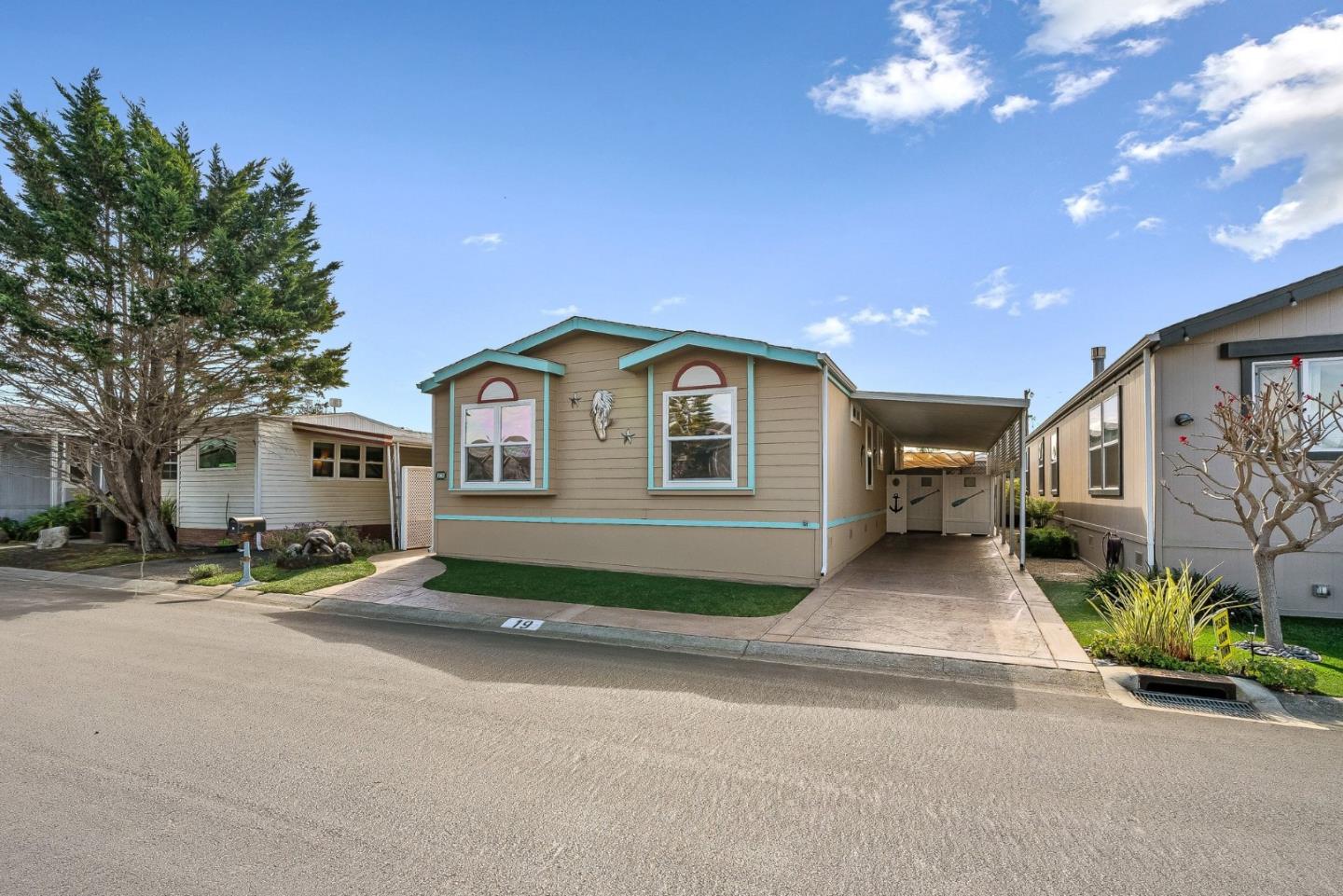 Detail Gallery Image 2 of 29 For 4160 Jade St #19,  Capitola,  CA 95010 - 3 Beds | 2 Baths