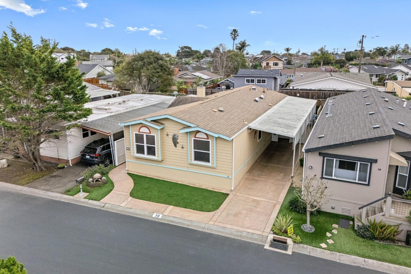 Detail Gallery Image 3 of 29 For 4160 Jade St #19,  Capitola,  CA 95010 - 3 Beds | 2 Baths