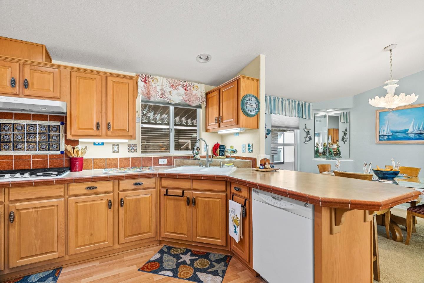 Detail Gallery Image 9 of 29 For 4160 Jade St #19,  Capitola,  CA 95010 - 3 Beds | 2 Baths
