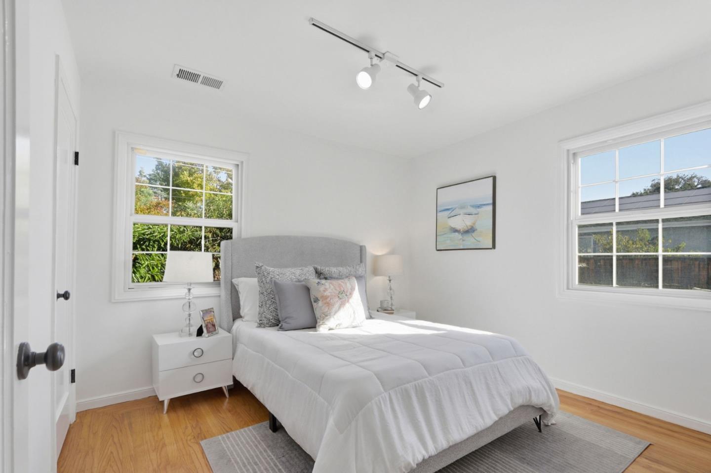 Detail Gallery Image 16 of 28 For 22081 Caroline Dr, Cupertino,  CA 95014 - 3 Beds | 2 Baths