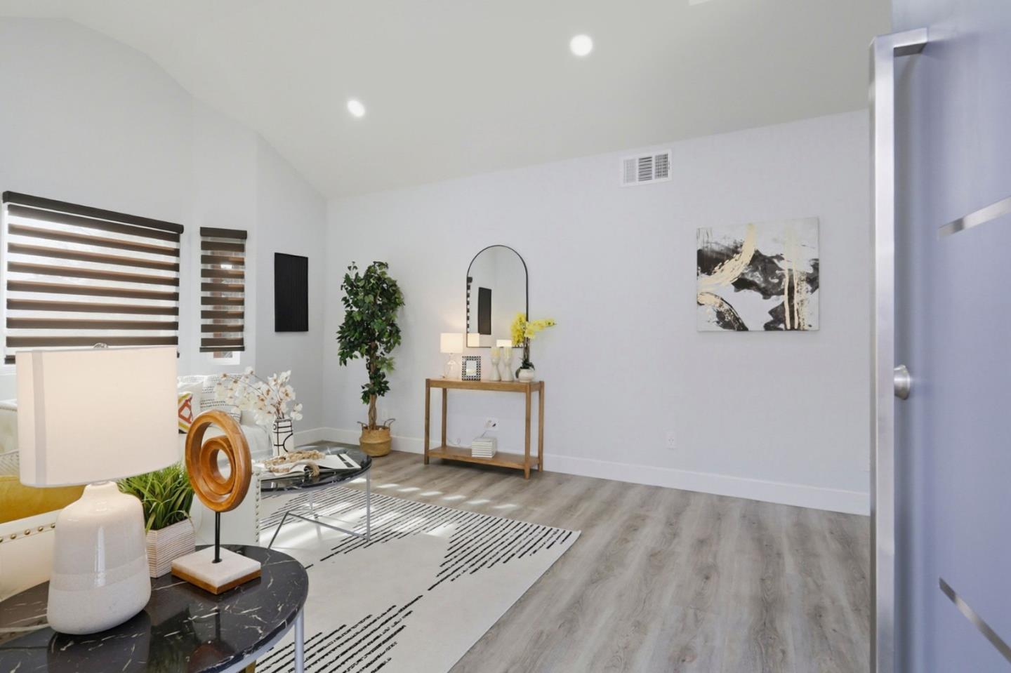 Detail Gallery Image 8 of 51 For 2885 Berryessa Rd, San Jose,  CA 95132 - 3 Beds | 2/1 Baths