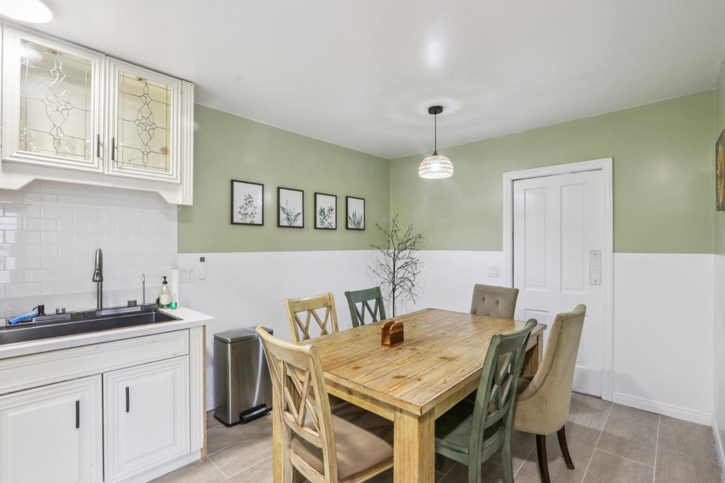 Detail Gallery Image 10 of 15 For 522 Westminster Ave a,  Alhambra,  CA 91803 - 3 Beds | 2 Baths