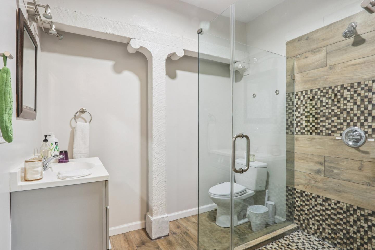 Detail Gallery Image 13 of 15 For 522 Westminster Ave a,  Alhambra,  CA 91803 - 3 Beds | 2 Baths