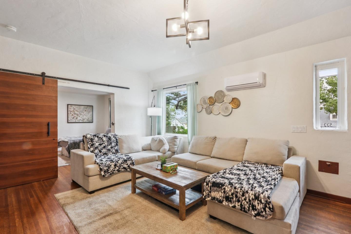 Detail Gallery Image 5 of 15 For 522 Westminster Ave a,  Alhambra,  CA 91803 - 3 Beds | 2 Baths