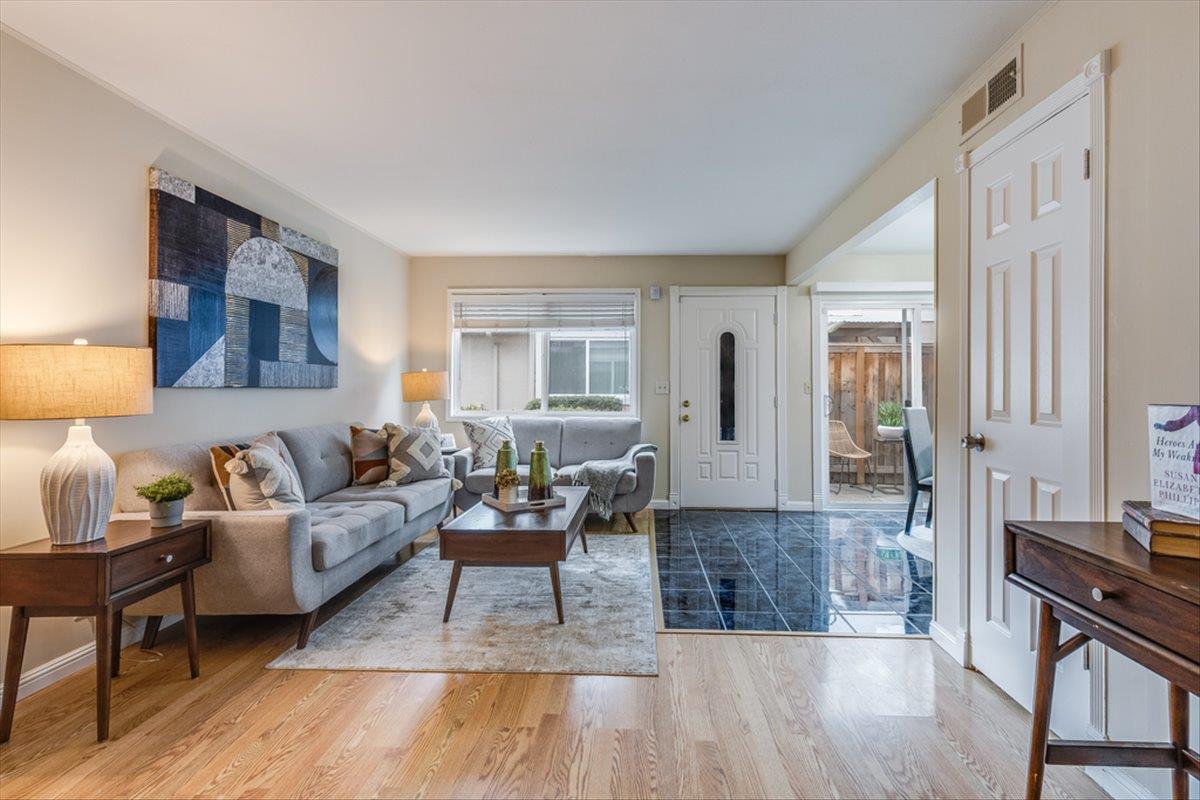 Detail Gallery Image 4 of 15 For 353 San Miguel Ct #2,  Milpitas,  CA 95035 - 2 Beds | 1 Baths