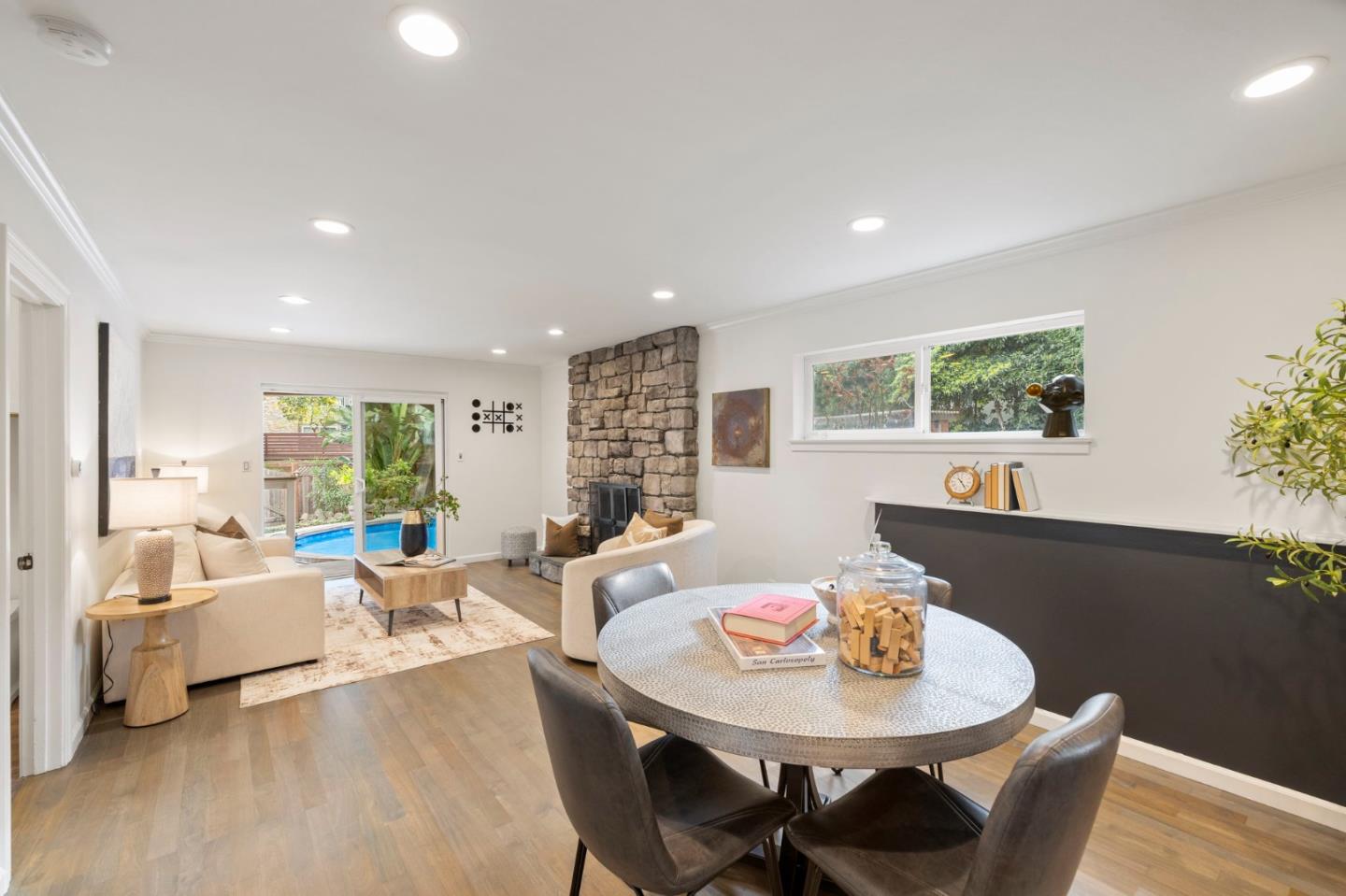 Detail Gallery Image 24 of 45 For 145 Devonshire Blvd, San Carlos,  CA 94070 - 4 Beds | 3 Baths