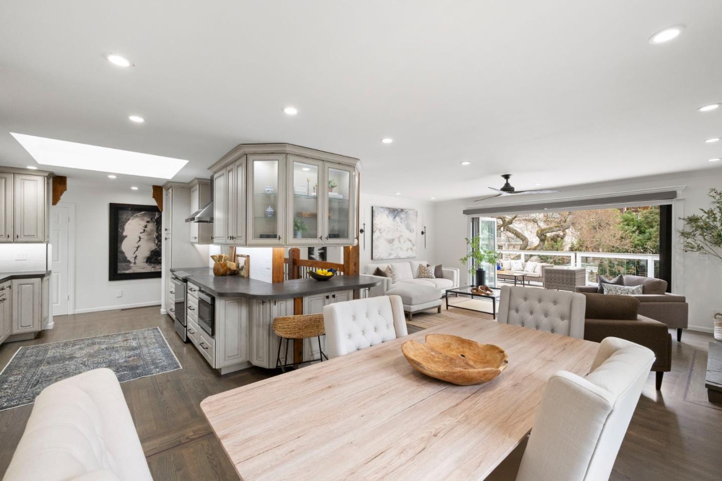 Detail Gallery Image 5 of 45 For 145 Devonshire Blvd, San Carlos,  CA 94070 - 4 Beds | 3 Baths