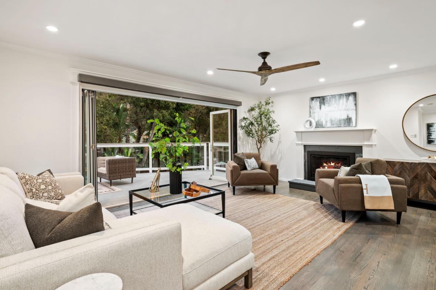 Detail Gallery Image 7 of 45 For 145 Devonshire Blvd, San Carlos,  CA 94070 - 4 Beds | 3 Baths