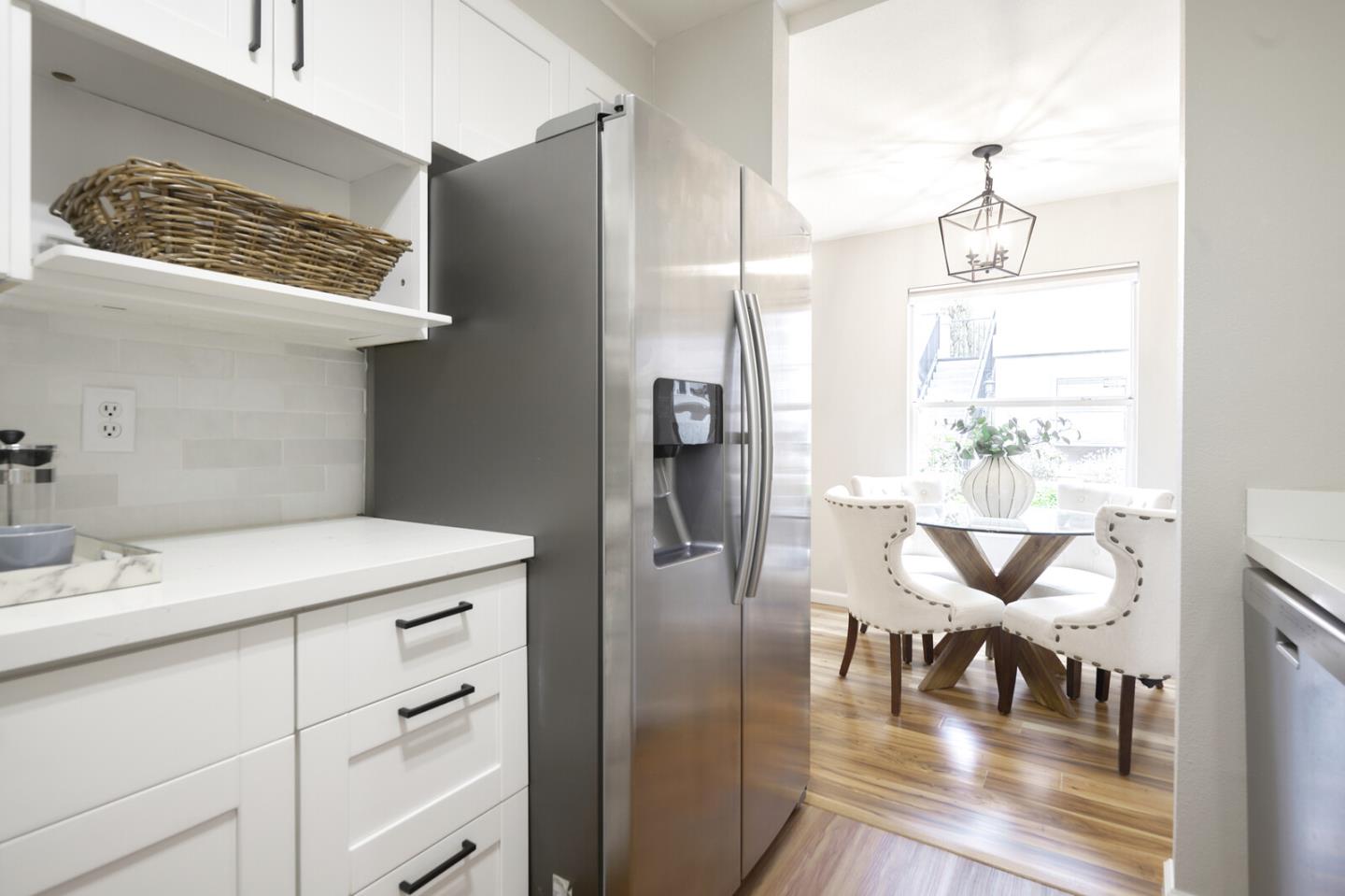 Detail Gallery Image 12 of 25 For 617 Woodside Way #C,  San Mateo,  CA 94401 - 2 Beds | 2 Baths