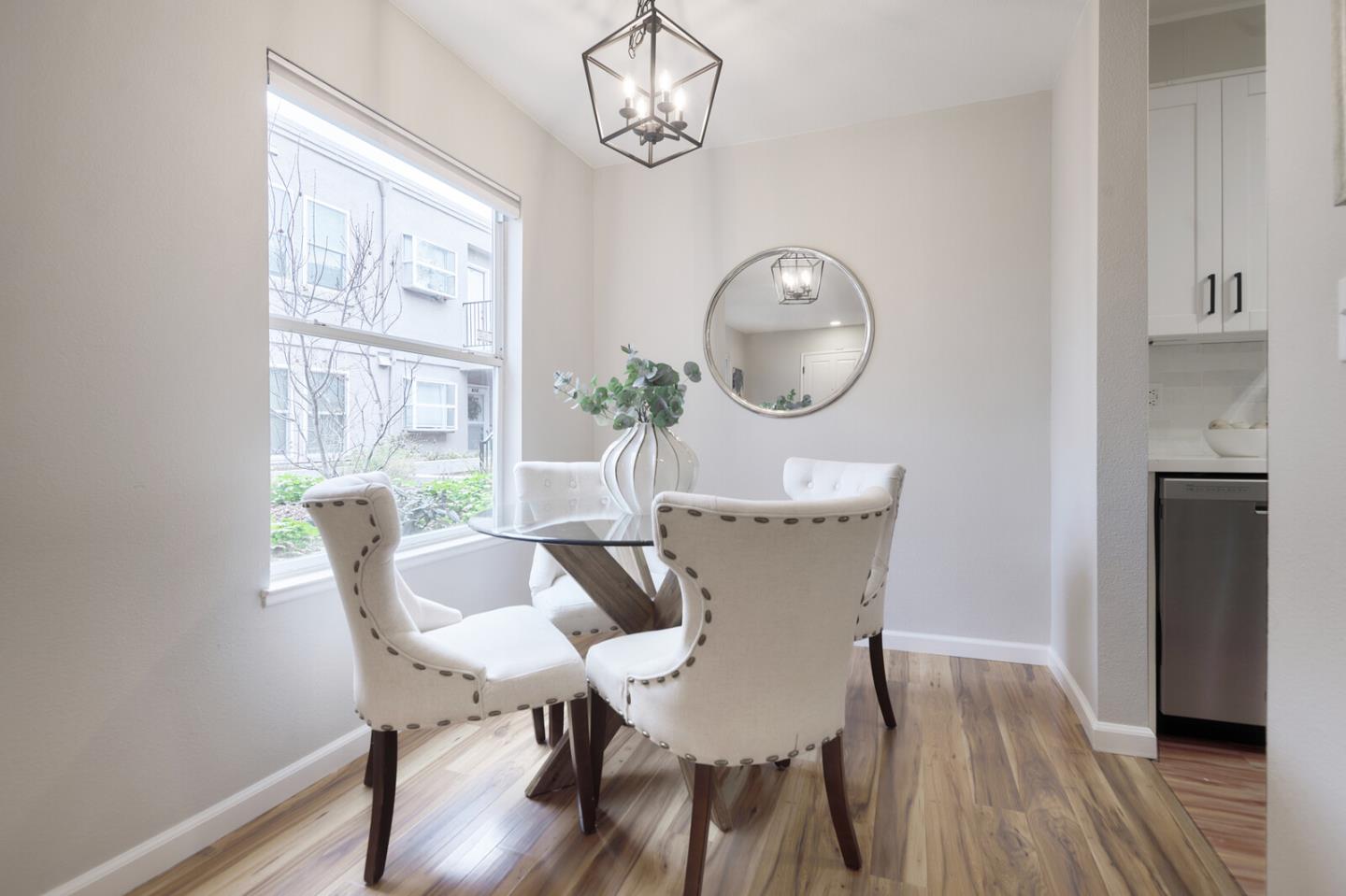 Detail Gallery Image 8 of 25 For 617 Woodside Way #C,  San Mateo,  CA 94401 - 2 Beds | 2 Baths