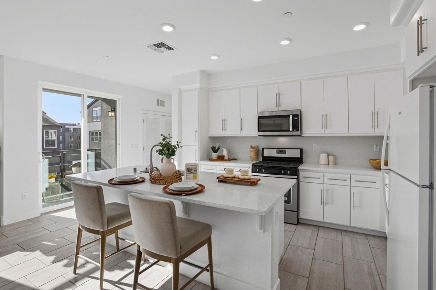 Detail Gallery Image 8 of 28 For 1809 Sable Pl, San Jose,  CA 95133 - 3 Beds | 2 Baths