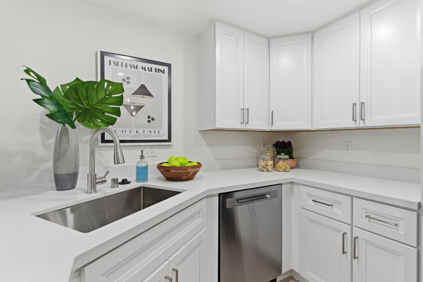 Detail Gallery Image 21 of 46 For 1690 Braddock Ct, San Jose,  CA 95125 - 2 Beds | 2 Baths