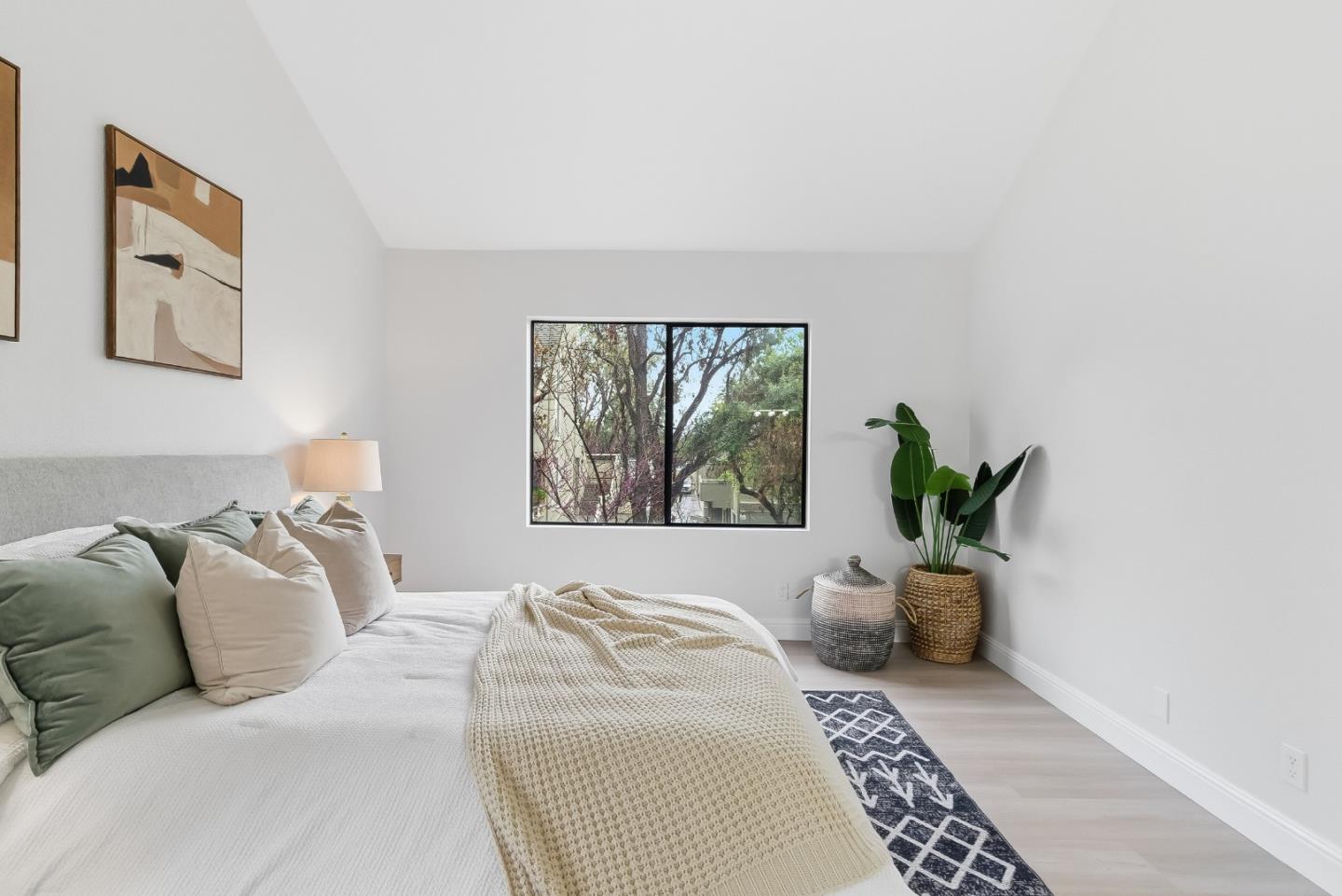 Detail Gallery Image 33 of 46 For 1690 Braddock Ct, San Jose,  CA 95125 - 2 Beds | 2 Baths