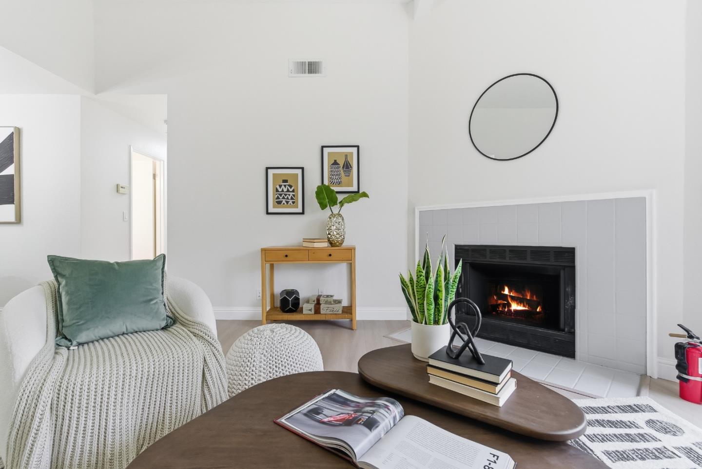 Detail Gallery Image 6 of 46 For 1690 Braddock Ct, San Jose,  CA 95125 - 2 Beds | 2 Baths