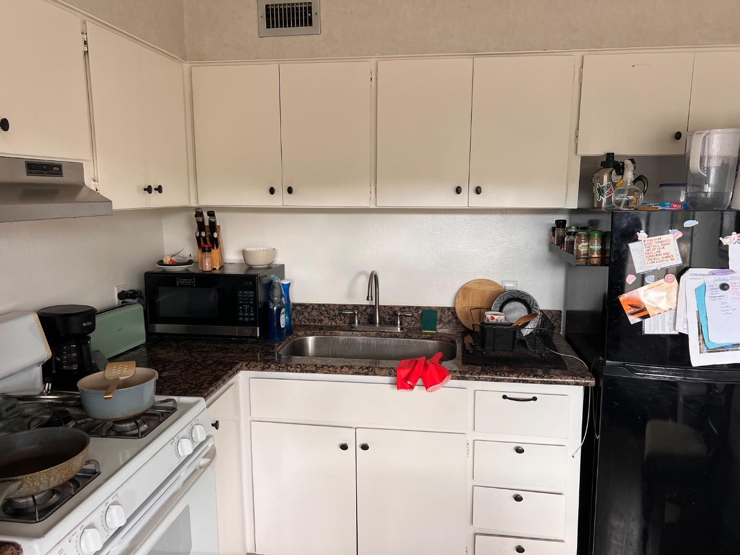 Detail Gallery Image 23 of 24 For 500 Glenwood Cir #322,  Monterey,  CA 93940 - 1 Beds | 1 Baths