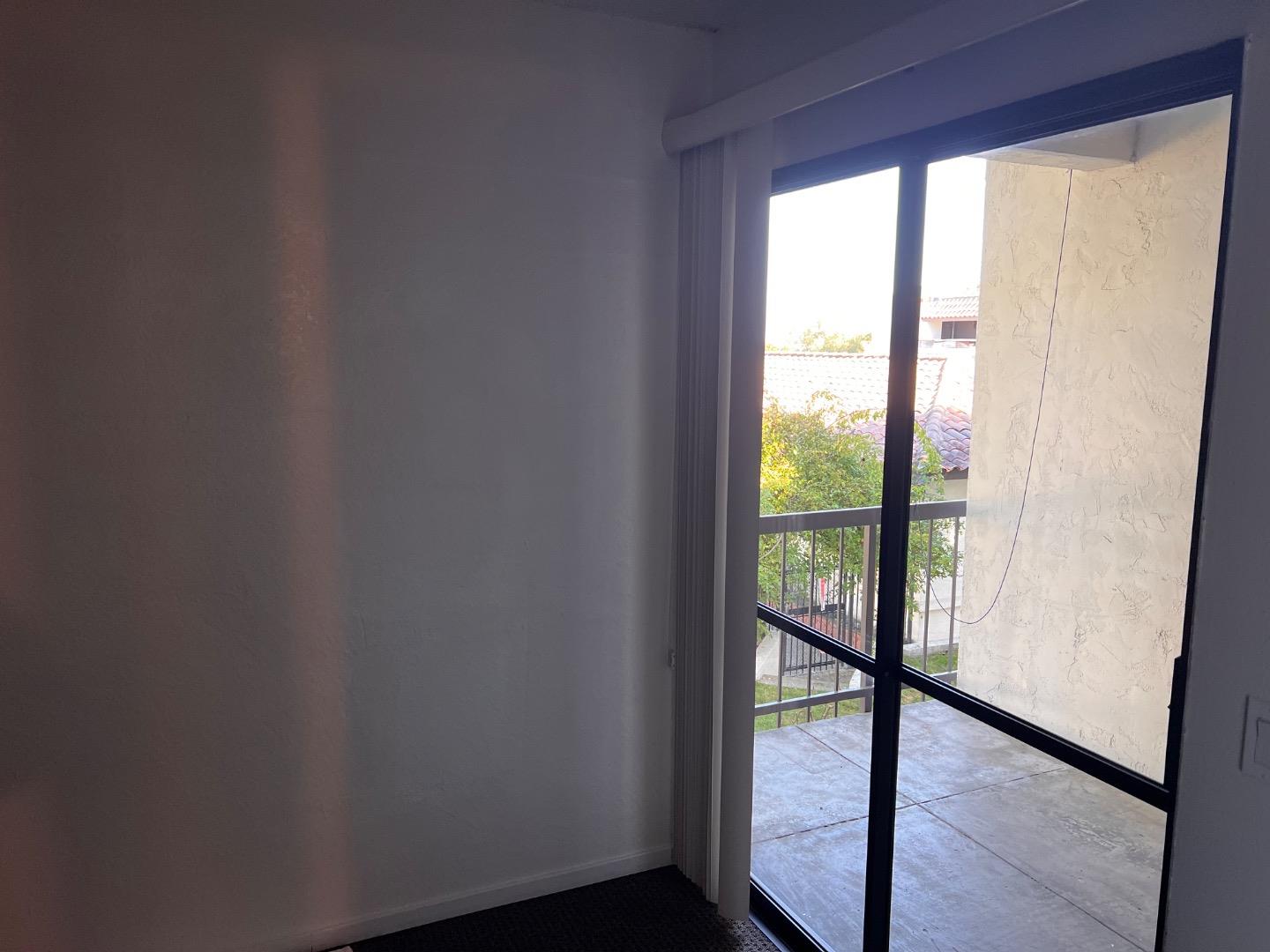 Detail Gallery Image 27 of 32 For 500 Glenwood Cir #322,  Monterey,  CA 93940 - 1 Beds | 1 Baths