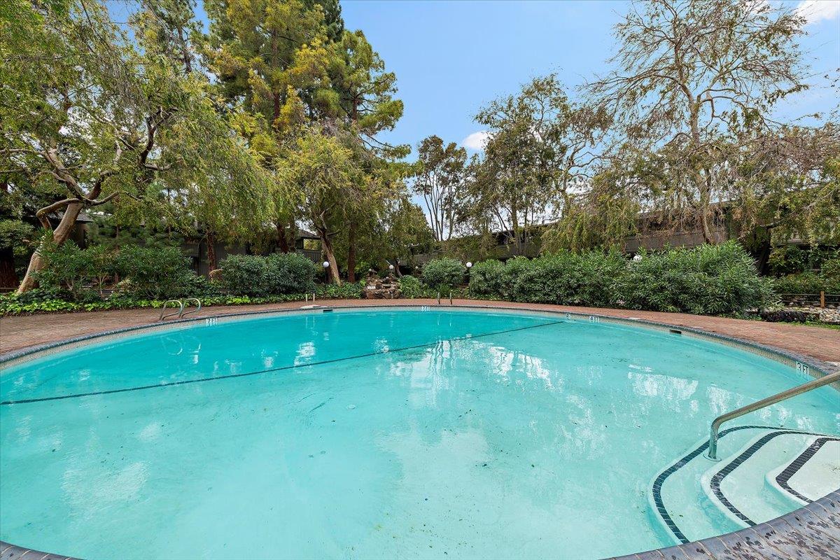 Detail Gallery Image 15 of 18 For 120 Saratoga Ave #107,  Santa Clara,  CA 95051 - 1 Beds | 1 Baths