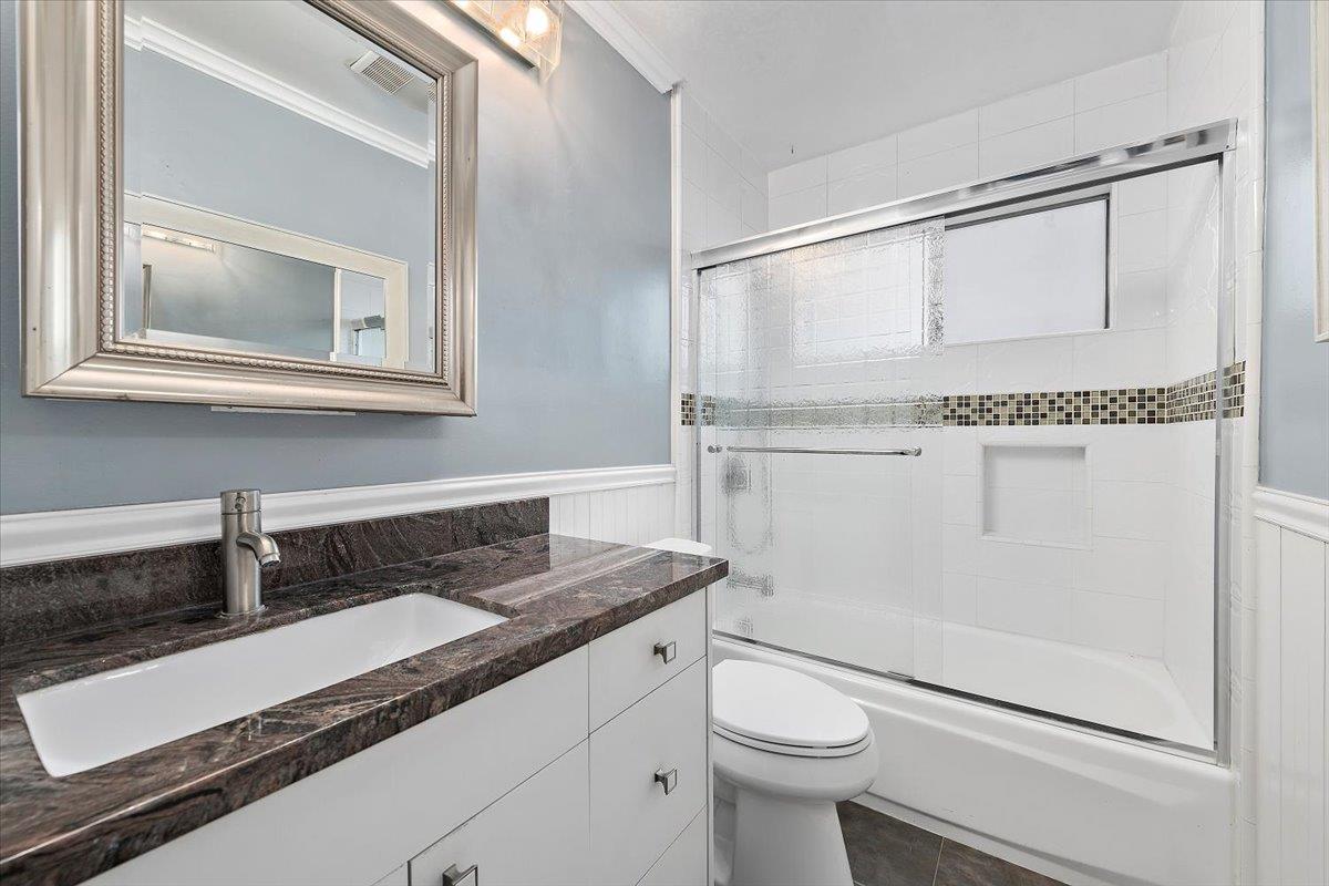 Detail Gallery Image 8 of 18 For 120 Saratoga Ave #107,  Santa Clara,  CA 95051 - 1 Beds | 1 Baths