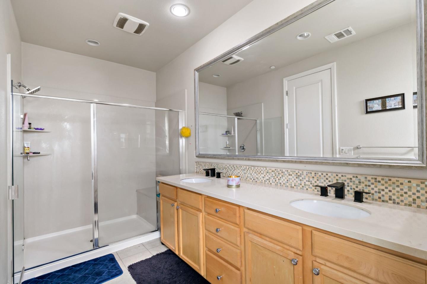 Detail Gallery Image 19 of 39 For 3035 Ruby Ave, San Jose,  CA 95135 - 3 Beds | 2/1 Baths